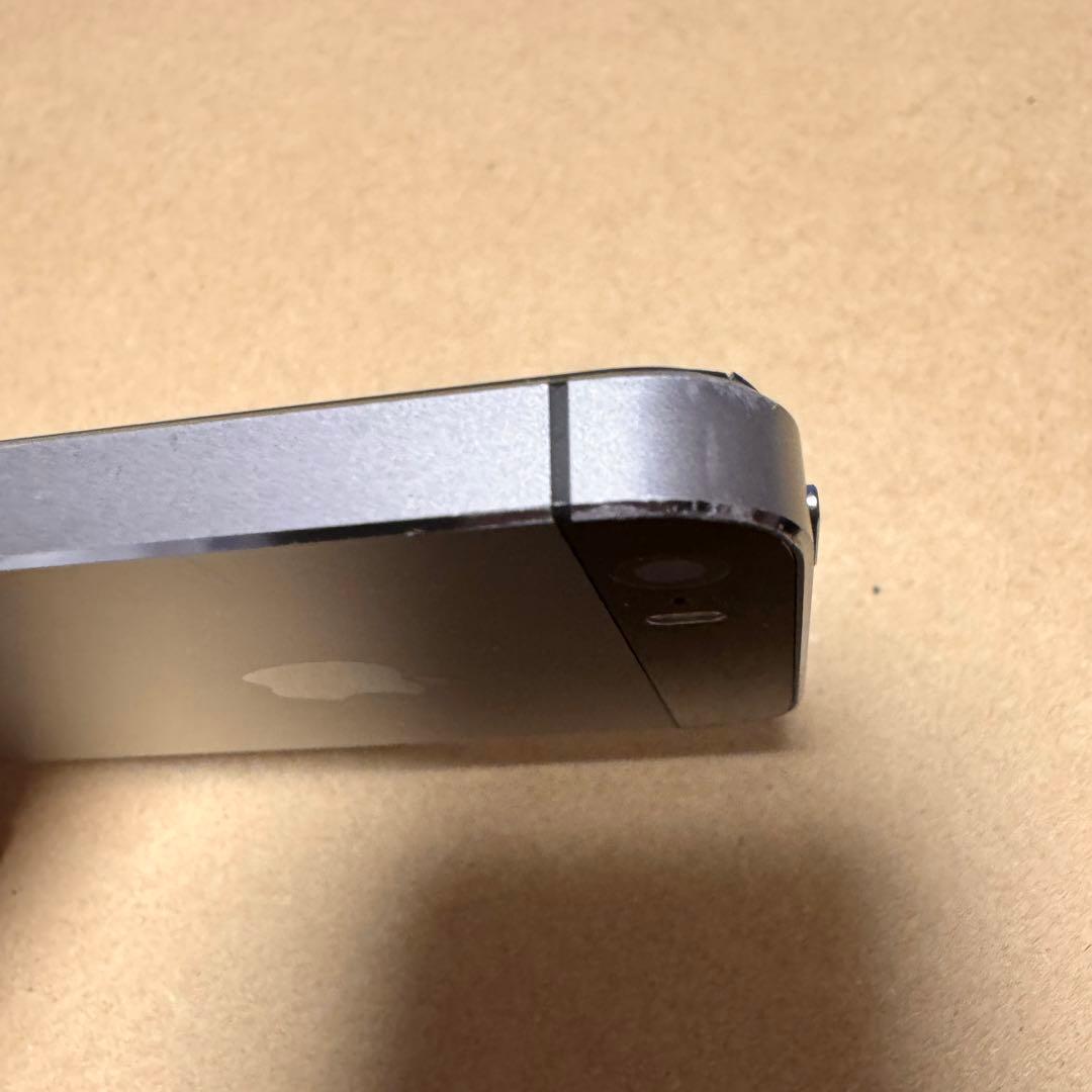 Appleアップル iPhone5S グレー 16GB docomo ドコモ