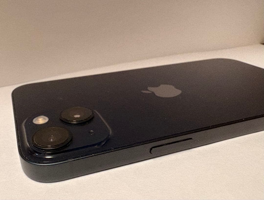 Apple iPhone 13 ミッドナイト 本体　付属品あり