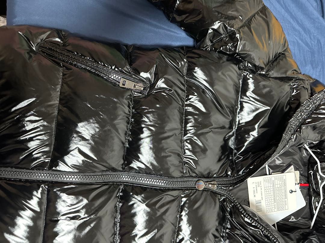 MONCLER ダウンジャケット