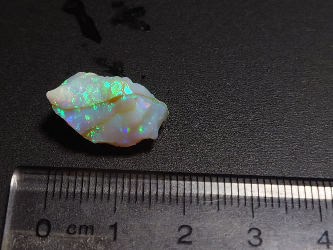 エチオピア　オパール　鉱物　原石　プレシャス　標本　チョーク