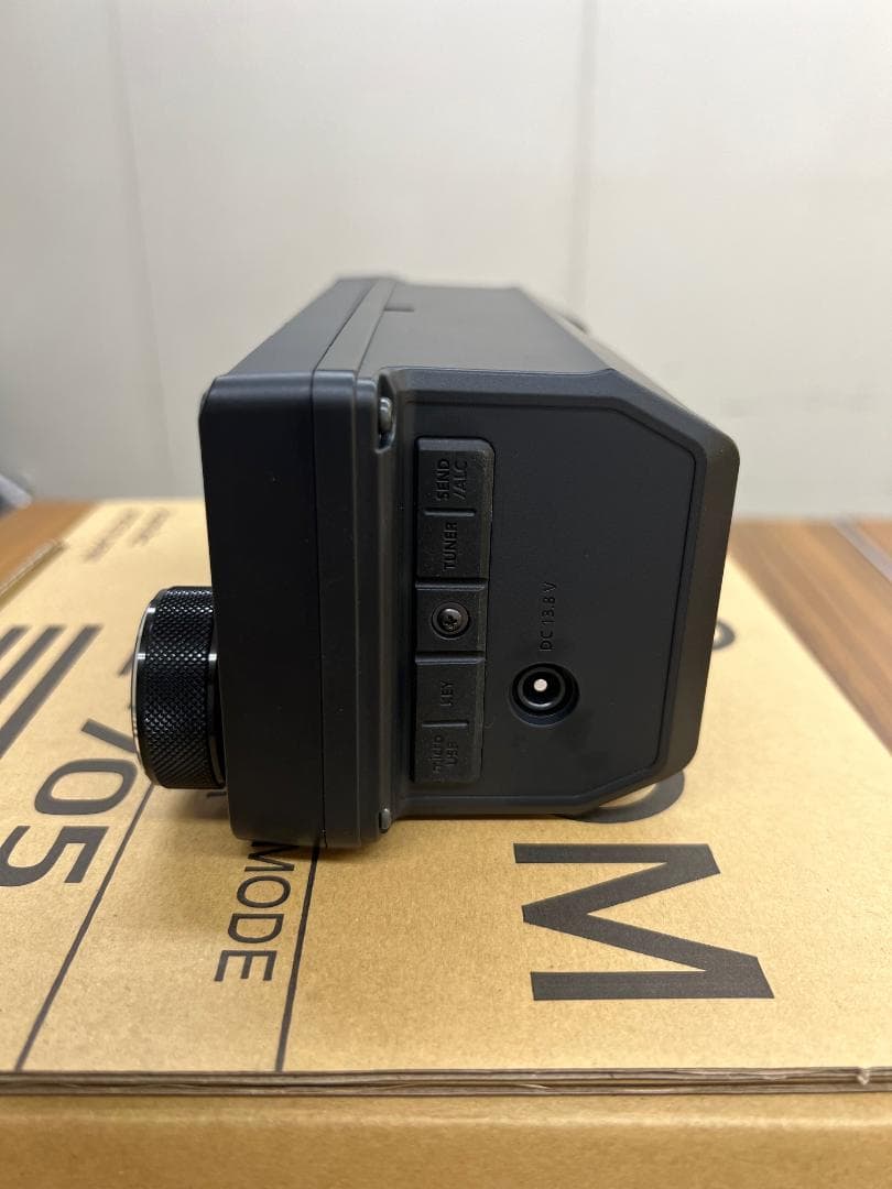 アイコム　ICOM IC-705 おまけ２点付き