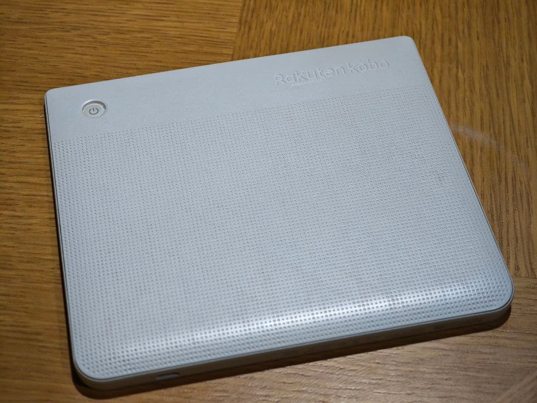【美品】Rakuten kobo libra H2O 電子書籍リーダー 本体のみ