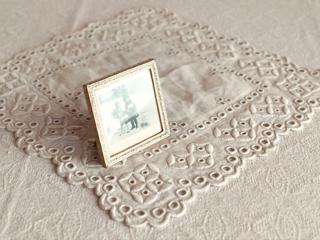 【mkuさま】vintage ❀ 飾り模様が素敵な スクエアフレーム