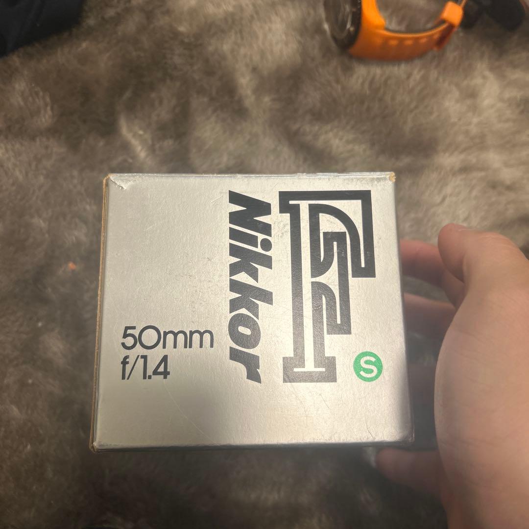 Nikkor 50mm f/1.4 レンズ