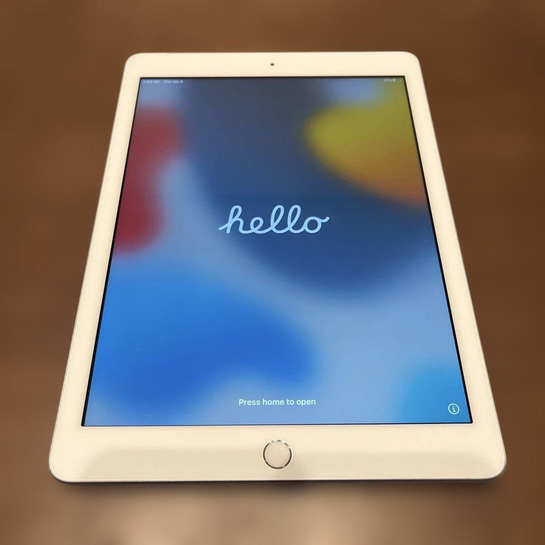 Apple iPad（第5世代） 32GB シルバー