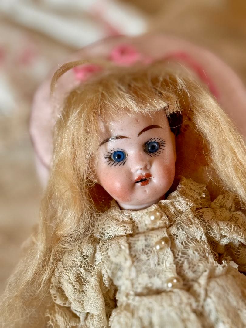 アンティーク　ミニョネット　ドール　リボン刺繍カルトナージュセット