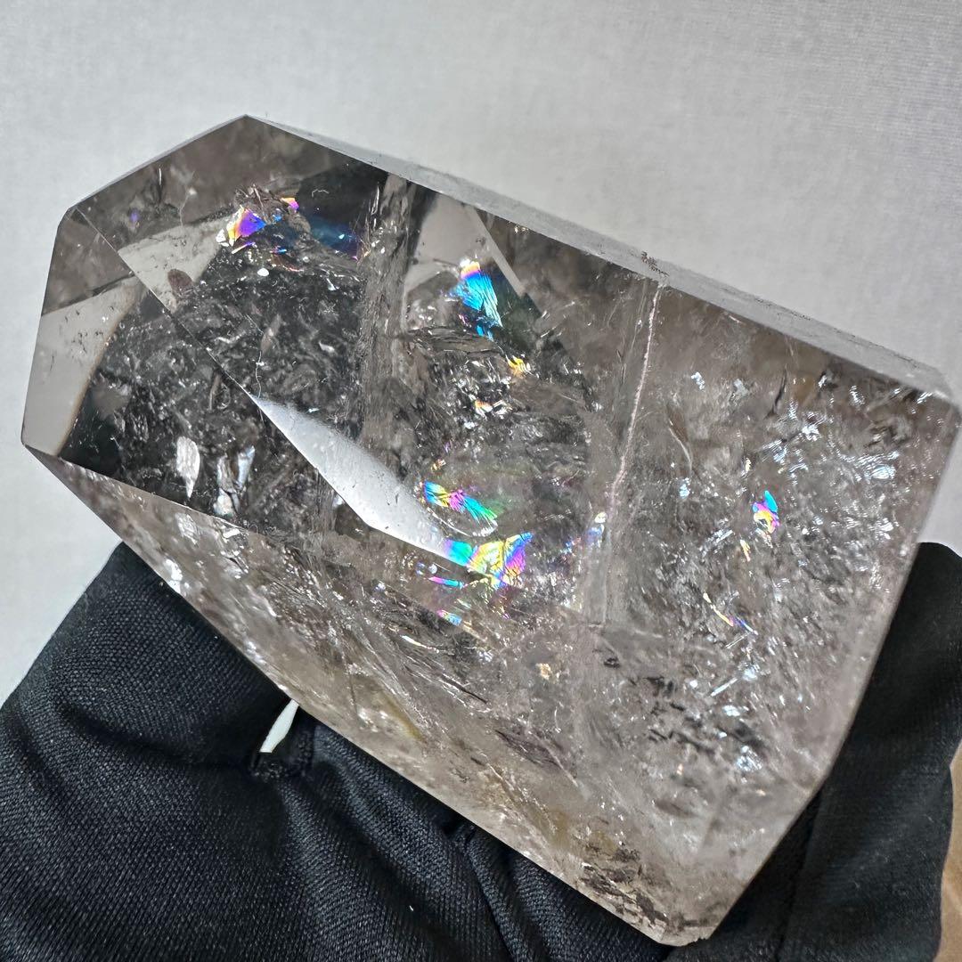 絶品❗虹入り水晶 ✴︎アイリスクォーツ 天然石 レインボー水晶 置物A1073