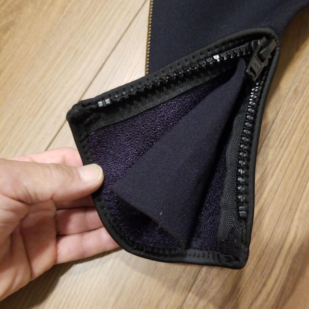 新品、未使用　MORGEN SKY セミドライスーツ 5mmMサイズ