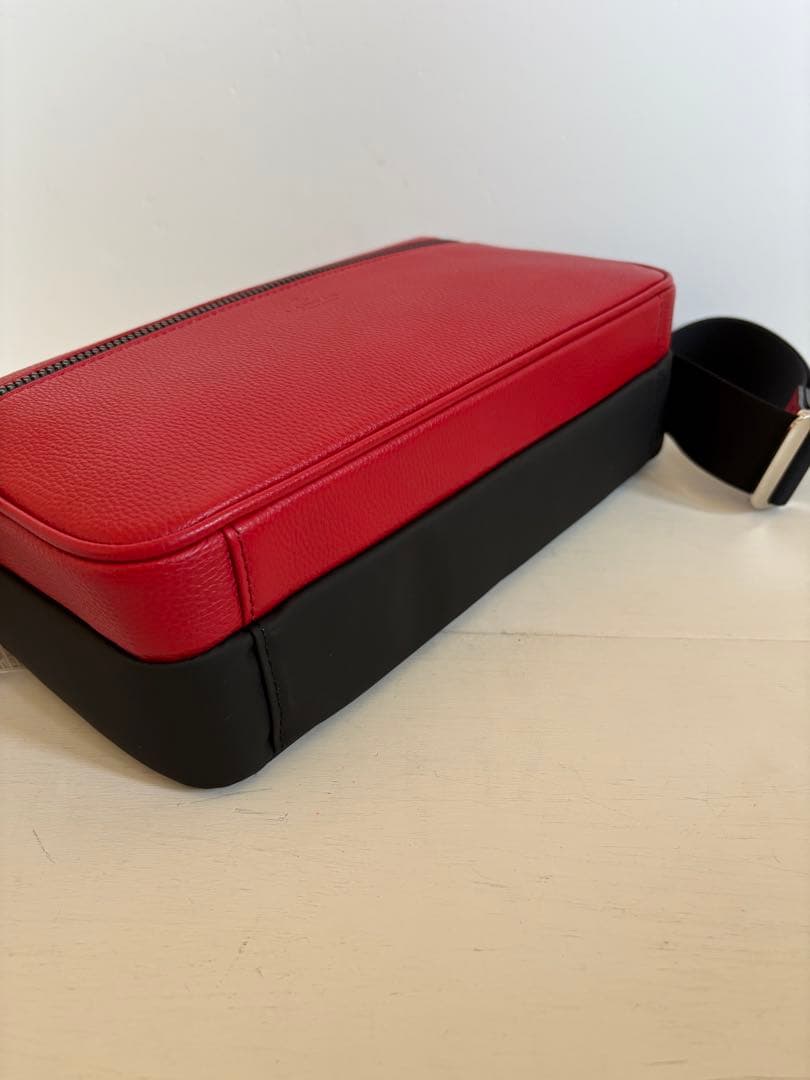 ゆりちゃん様【新品】ランバン　ショルダーバッグ