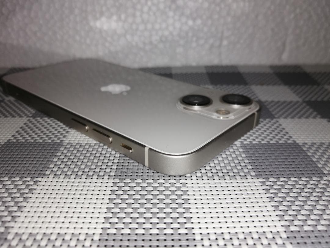 iPhone 13 mini 256GB スターライト SIMフリー