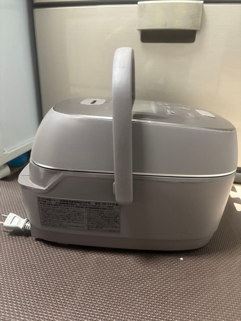 [倉庫処分セール]象印 圧力IH炊飯器 NW-PT10-2021年製