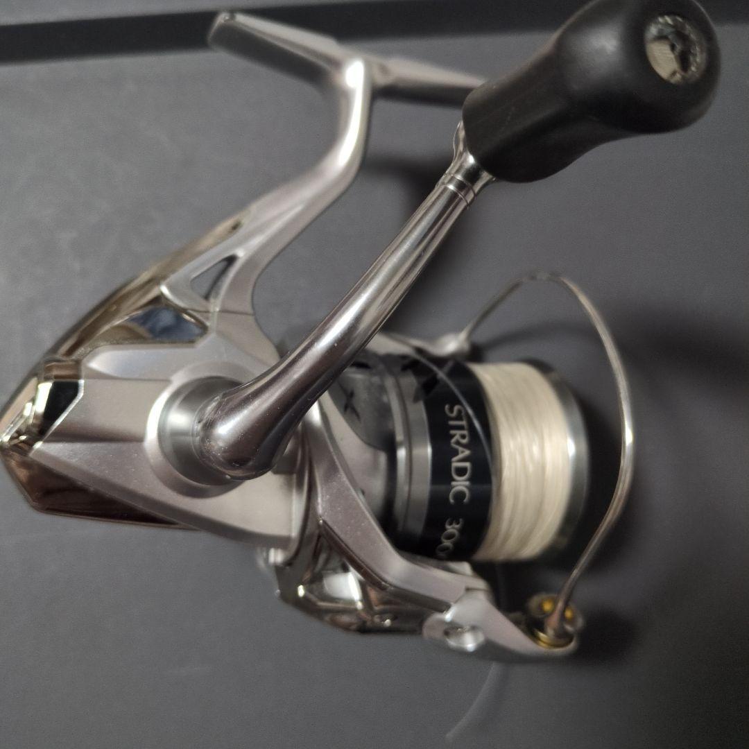シマノ15 STRADIC 3000M スピニングリール