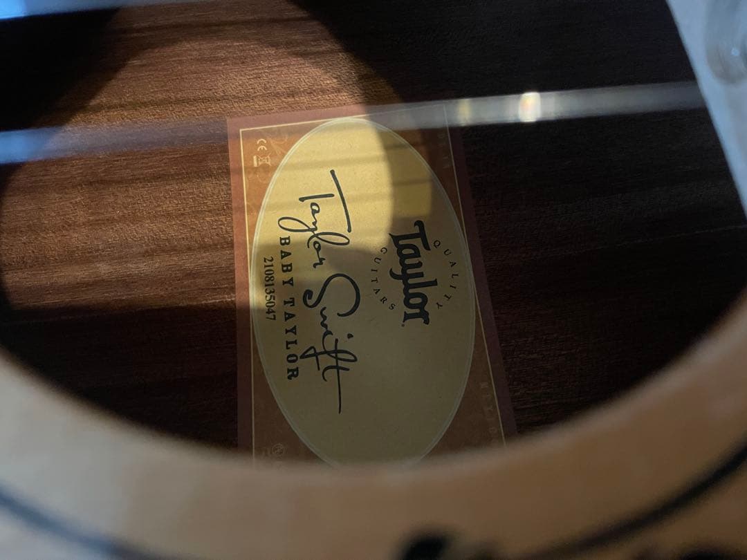 ギター Taylor \"Baby Taylor\"