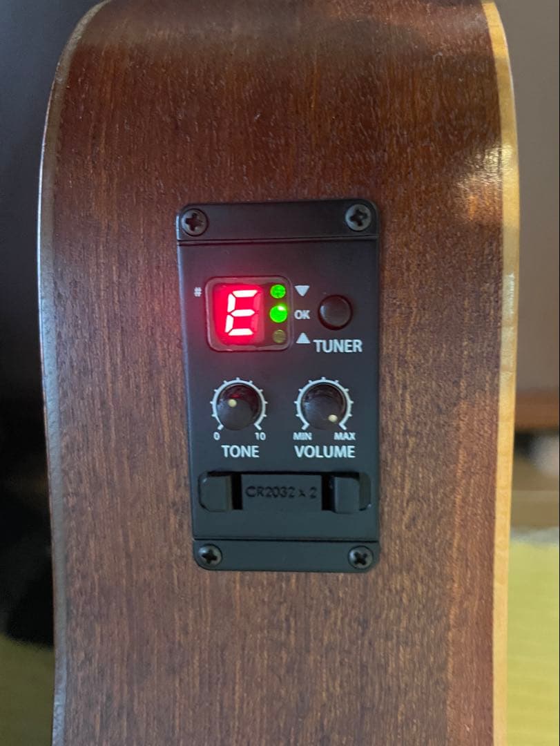 ギター Taylor \"Baby Taylor\"