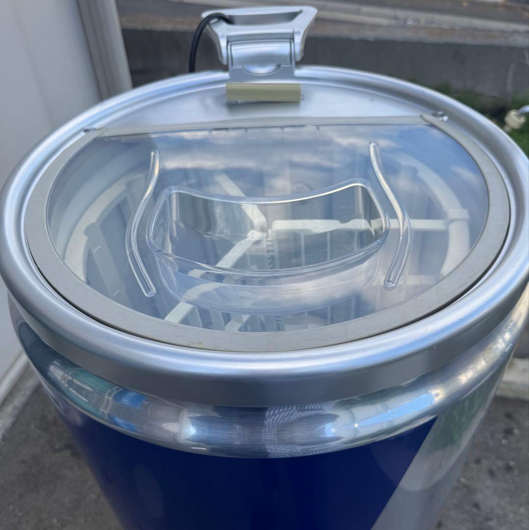 希少 レッドブル 缶型 冷蔵庫 送料込み RED BULL