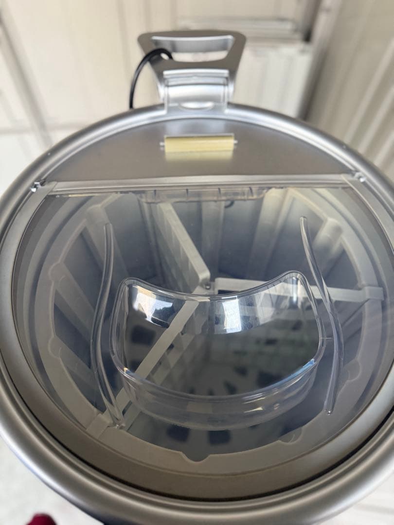 希少 レッドブル 缶型 冷蔵庫 送料込み RED BULL