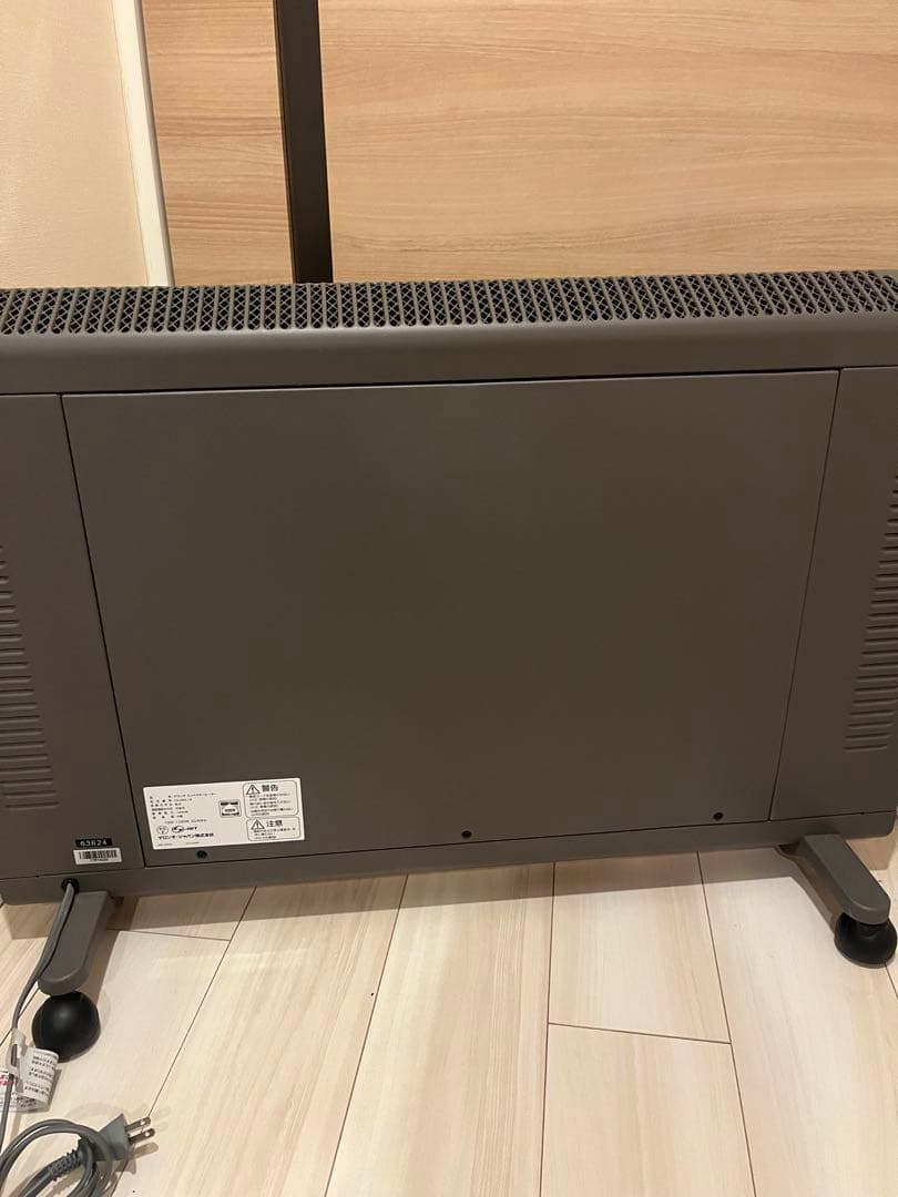 数回使用のみ✨DeLonghi デロンギ コンベクターヒーター HXJ60L12