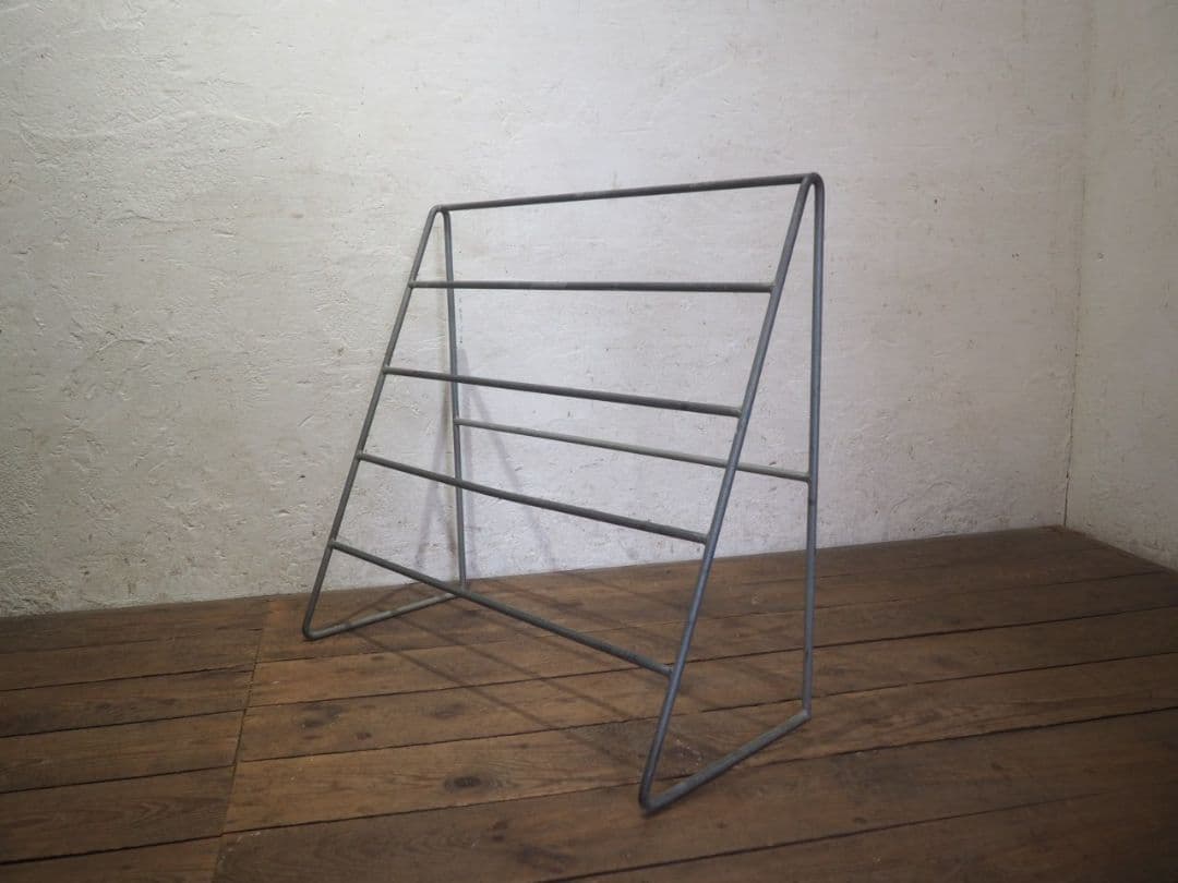 1340 ②古い鉄枠のアイアンラック　タオル掛け　レトロ　ビンテージ　工業系