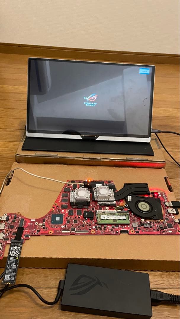 ASUS ZEPHYRUS GX501GI マザーボード修理アップグレードに使用