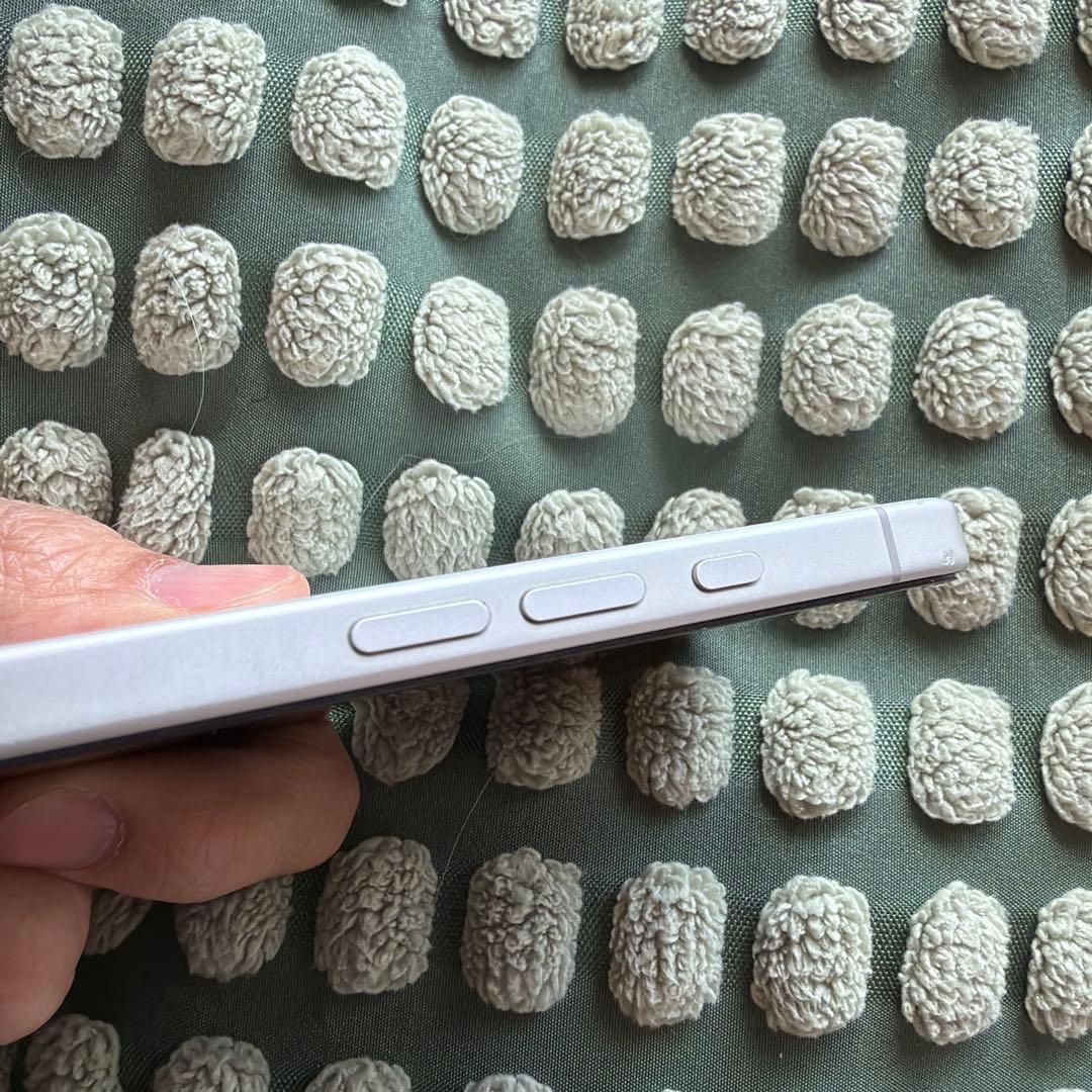 美品 Apple iPhone 16 512GB