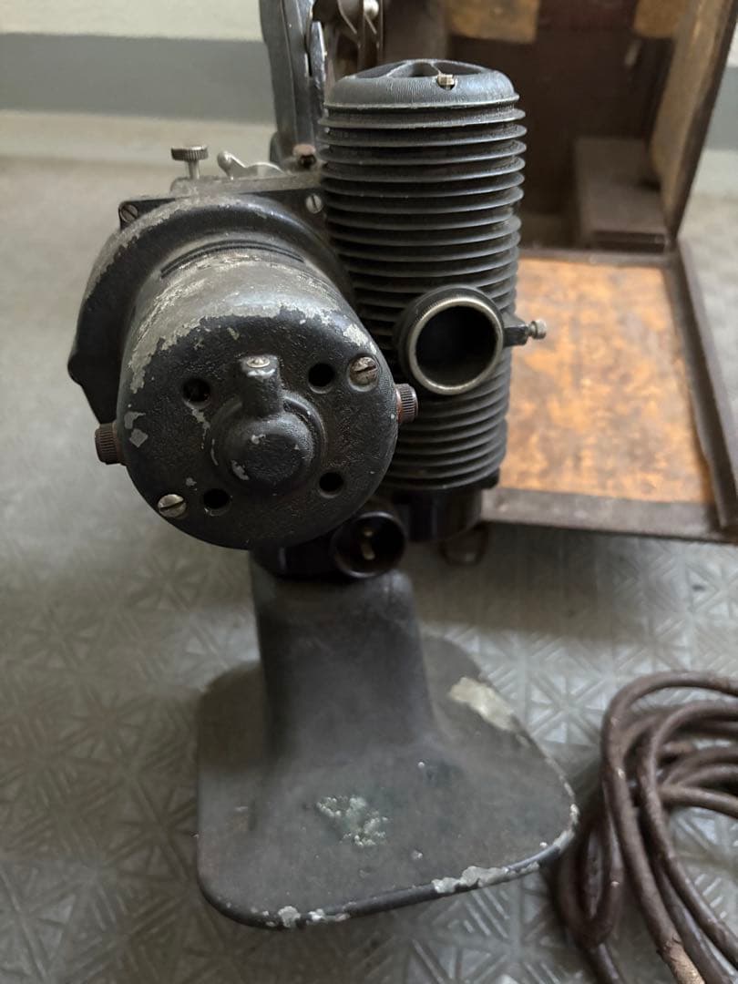 FILMO 8mmフイルム映写機　アンティーク雑貨