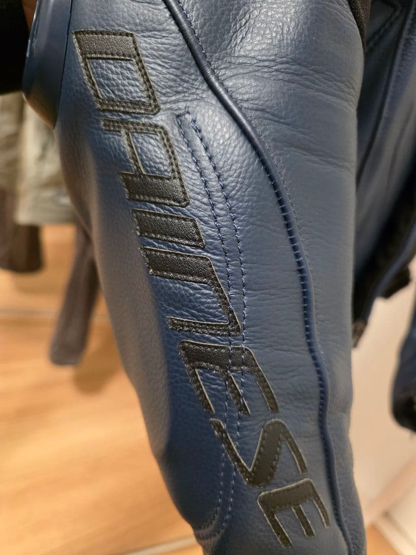 ダイネーゼ レザージャケット 48 美品