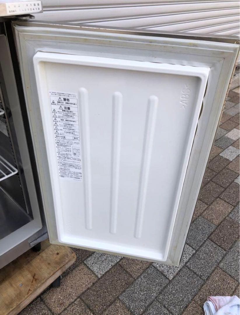 業務用　台下冷凍庫　大和冷機　コールドテーブル　ホシザキ