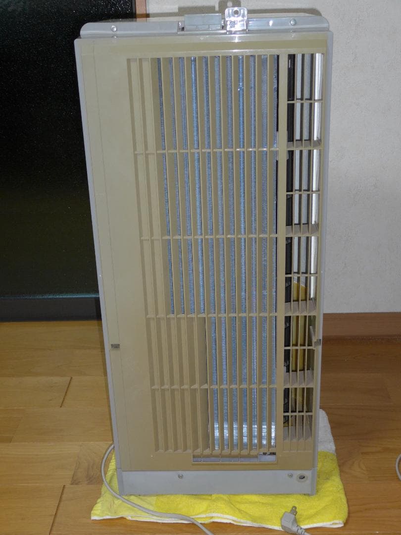 ハイアール 窓用エアコン JA-16J