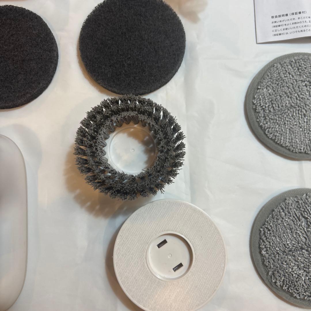 ±0 プラスマイナスゼロ　激落ちくん　コードレス電動ブラシ