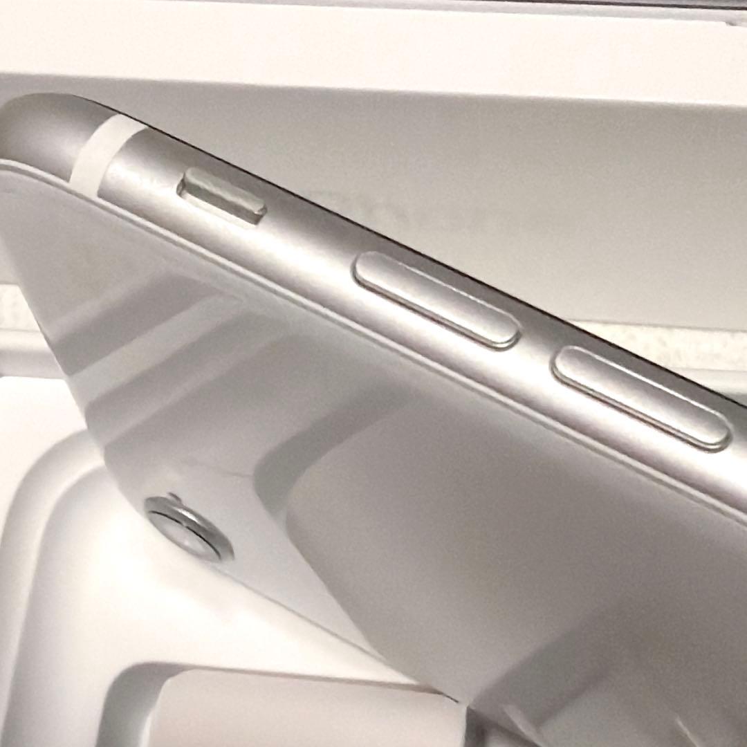 iphone se2 ホワイト SIMフリー 128GB 付属品あり 箱付き