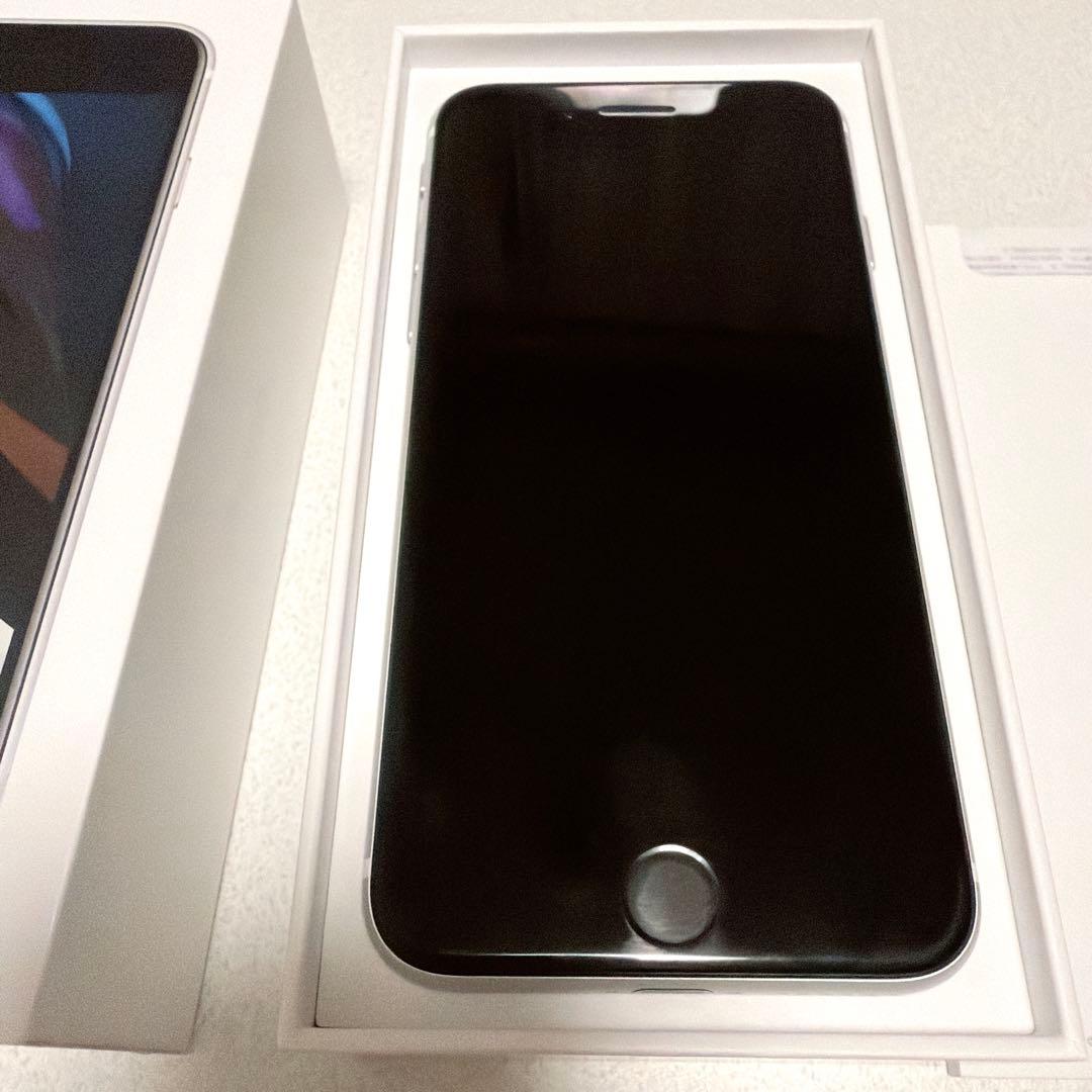 iphone se2 ホワイト SIMフリー 128GB 付属品あり 箱付き