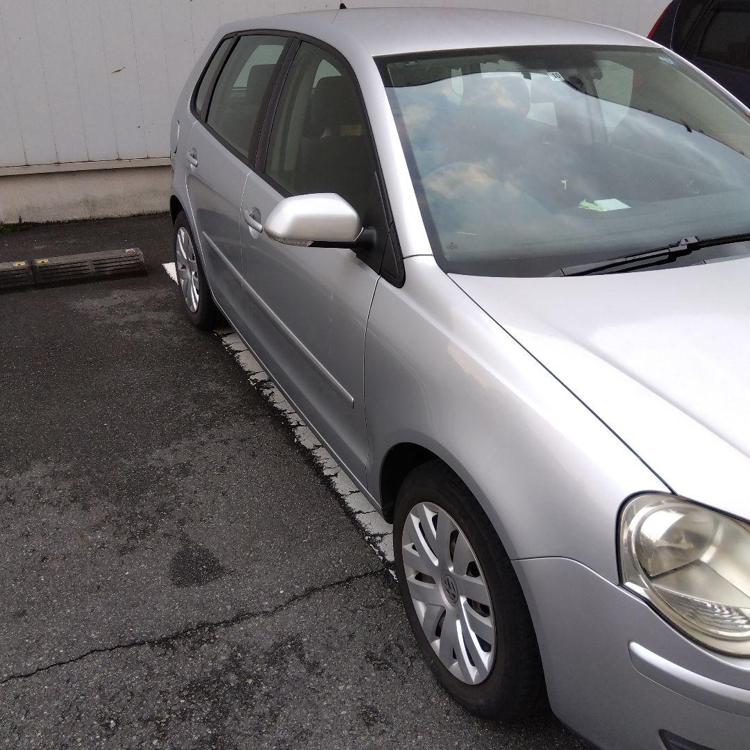 フォルクスワーゲン　ポロ　走行距離少なめ　ベース　低走行