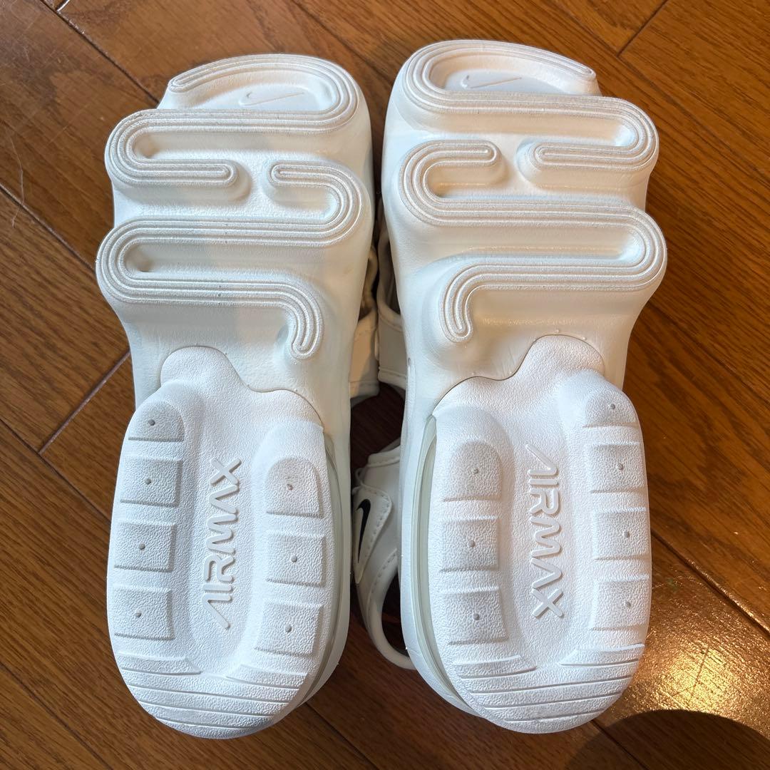 ⭐︎ほぼ新品⭐︎NIKE エアマックスココ 24cm ホワイト