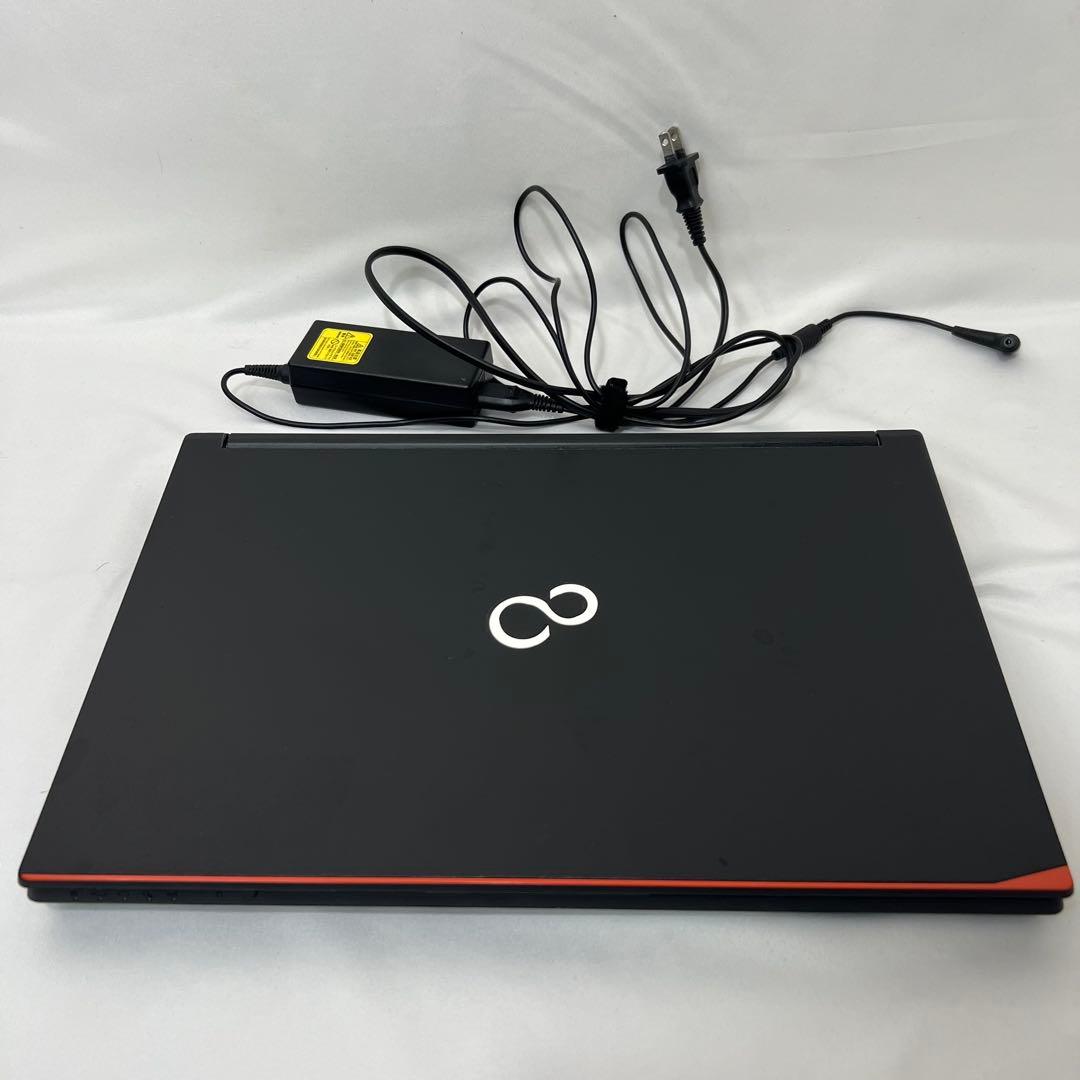 ノートパソコン LIFEBOOK A576/S 富士通　Excel Word