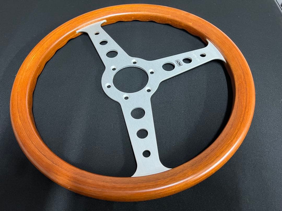 momo INDY フラットスポーク 35φ