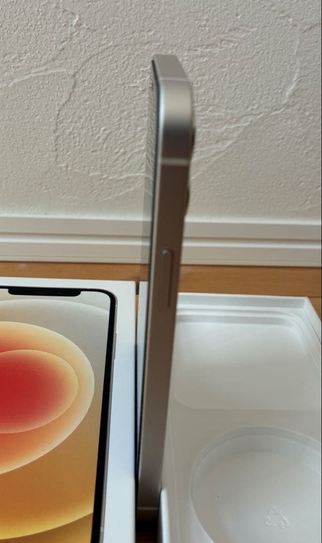 猫*様 Apple iPhone 12 ホワイト 本体　SIMフリー