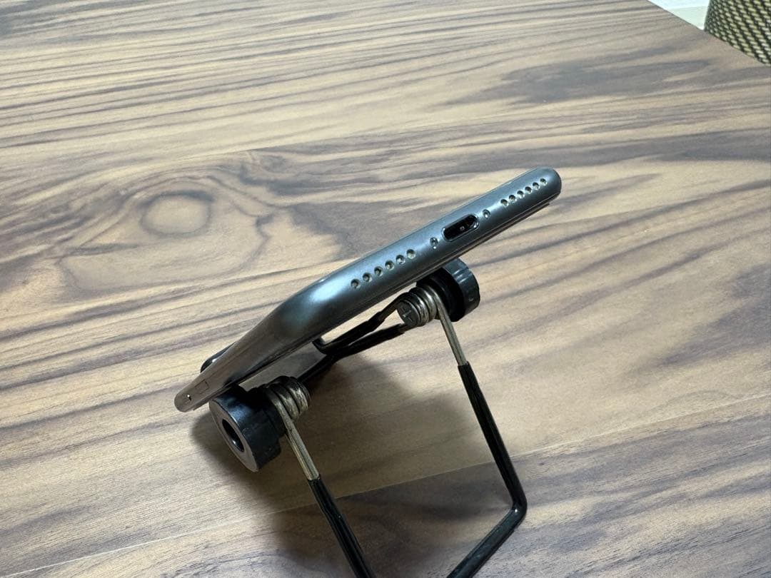 Apple iPhone 8 スペースグレー 64GB