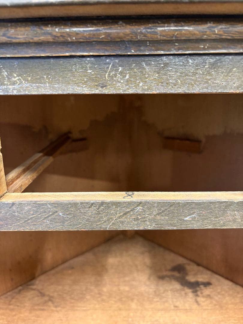 コーナーキャビネット　ヴィンテージ　アンティーク