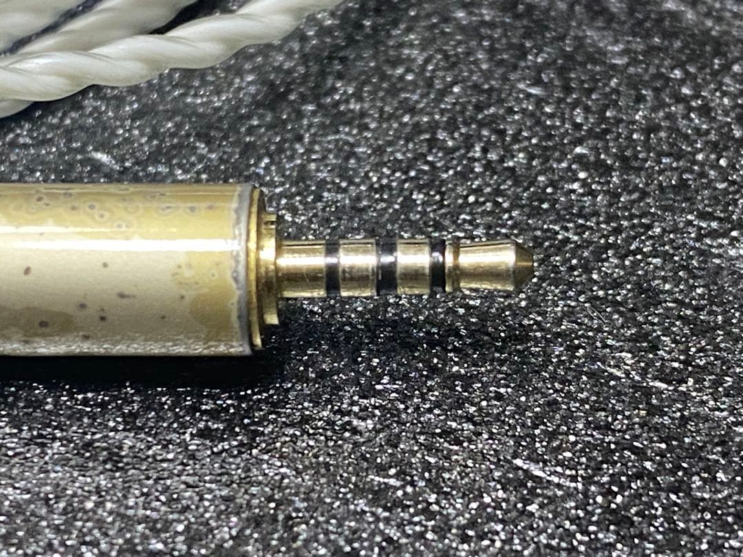 WAGNUS “Proton”カスタム2pin to 2.5mm 4極 バランス