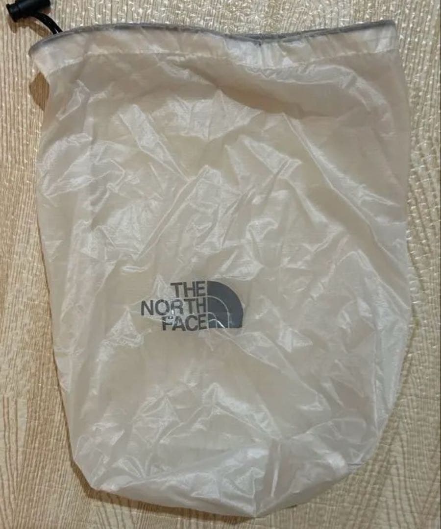 THE NORTH FACE アストロライトフーディー　ブラック