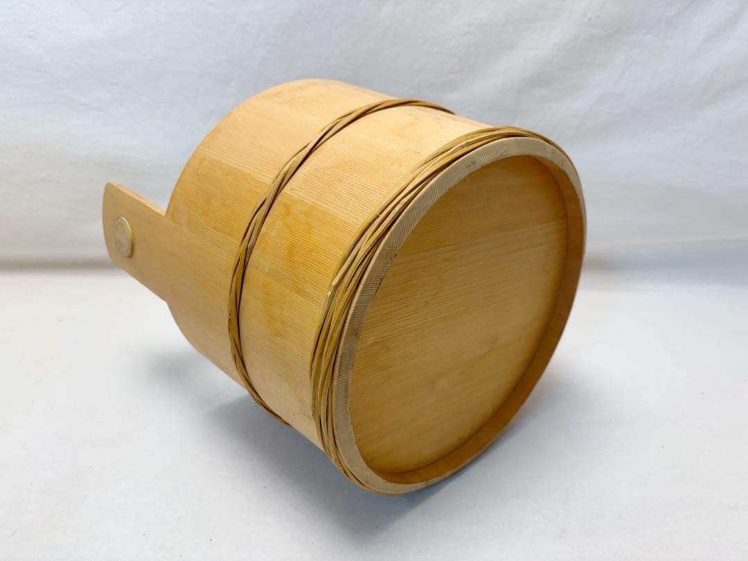 美品 茶道具 水張桶 手桶水指 木地 割蓋付き 水屋道具 露地道具 元箱