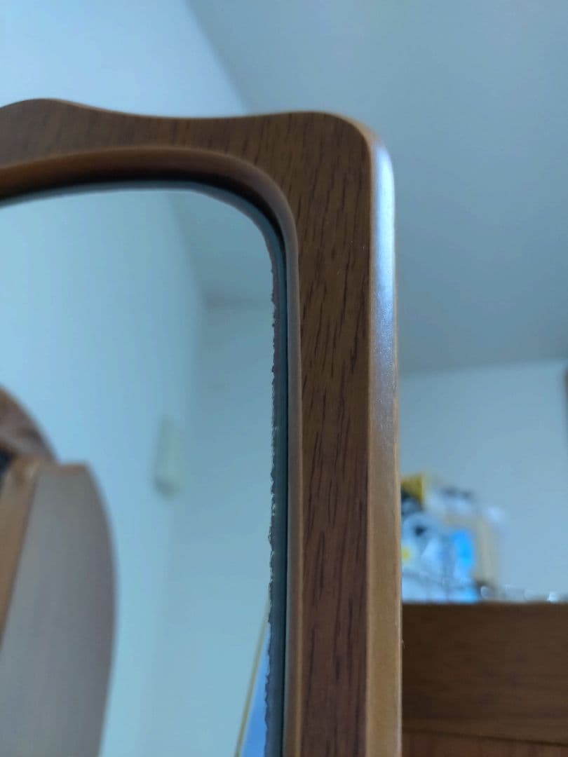 木製 三面鏡ドレッサー（収納たっぷり・鏡裏収納・コンセント付き）