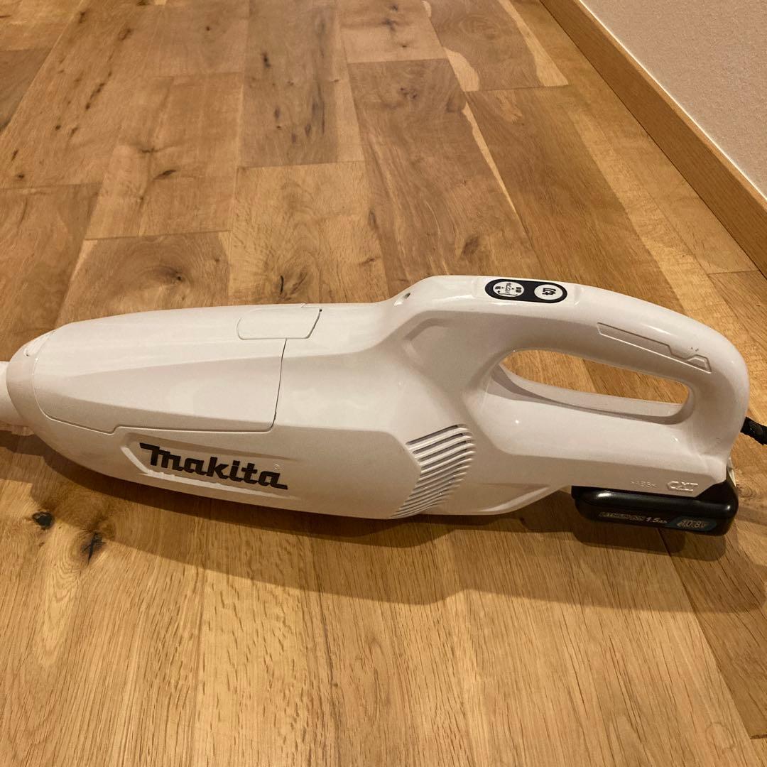 マキタ makita 充電式　コードレス掃除機 紙パック式 CL107FD
