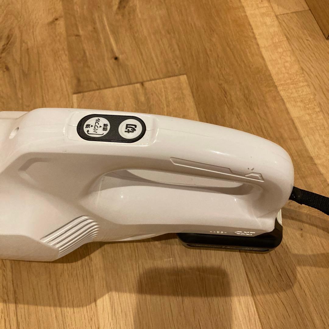 マキタ makita 充電式　コードレス掃除機 紙パック式 CL107FD