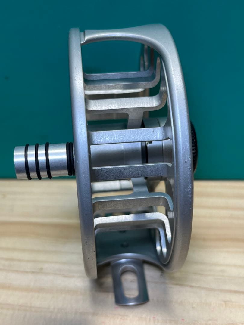 VOSSER AIR-TOW 5/6　シルバー　　フライリール