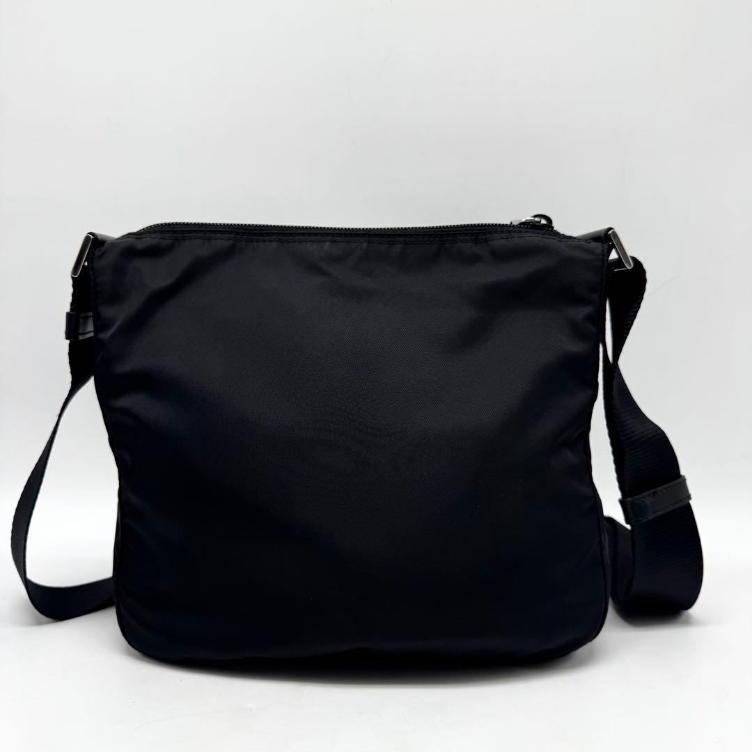 【現行型・極上美品✨】プラダ ショルダーバッグ サフィアーノレザー ナイロン 黒