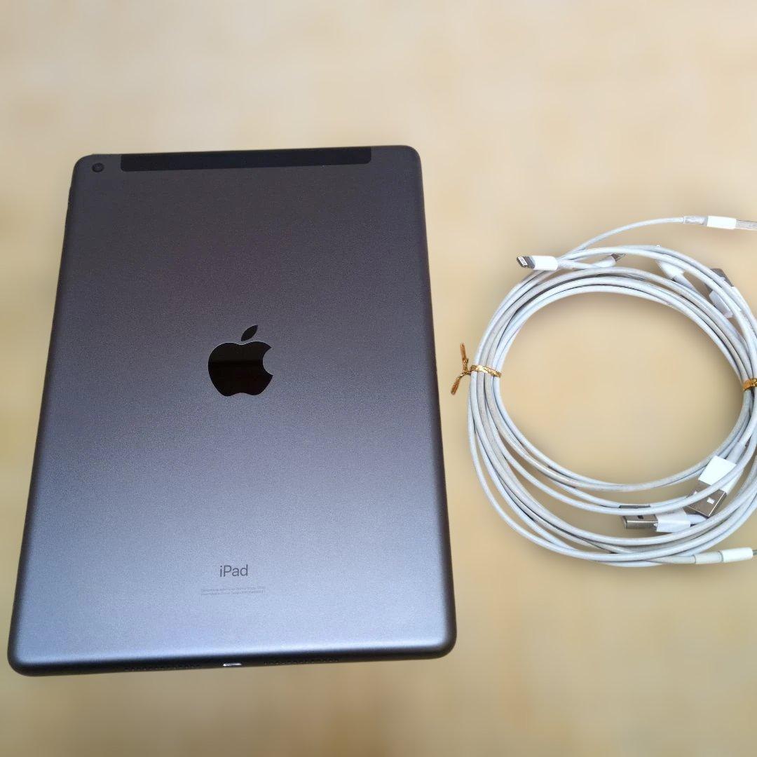 Apple iPad (第7世代)スペースグレイ 32GB セルラーdocomo