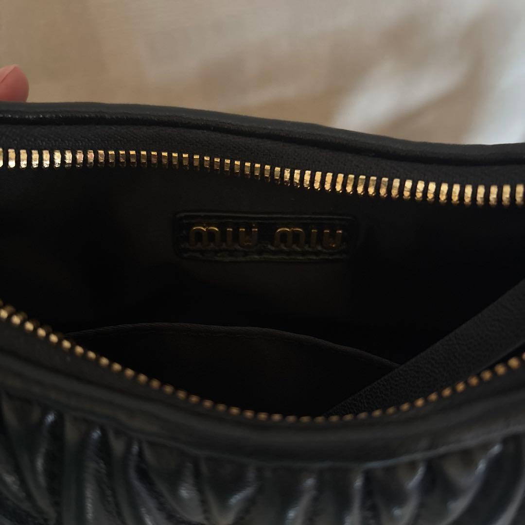 バッグ miumiu