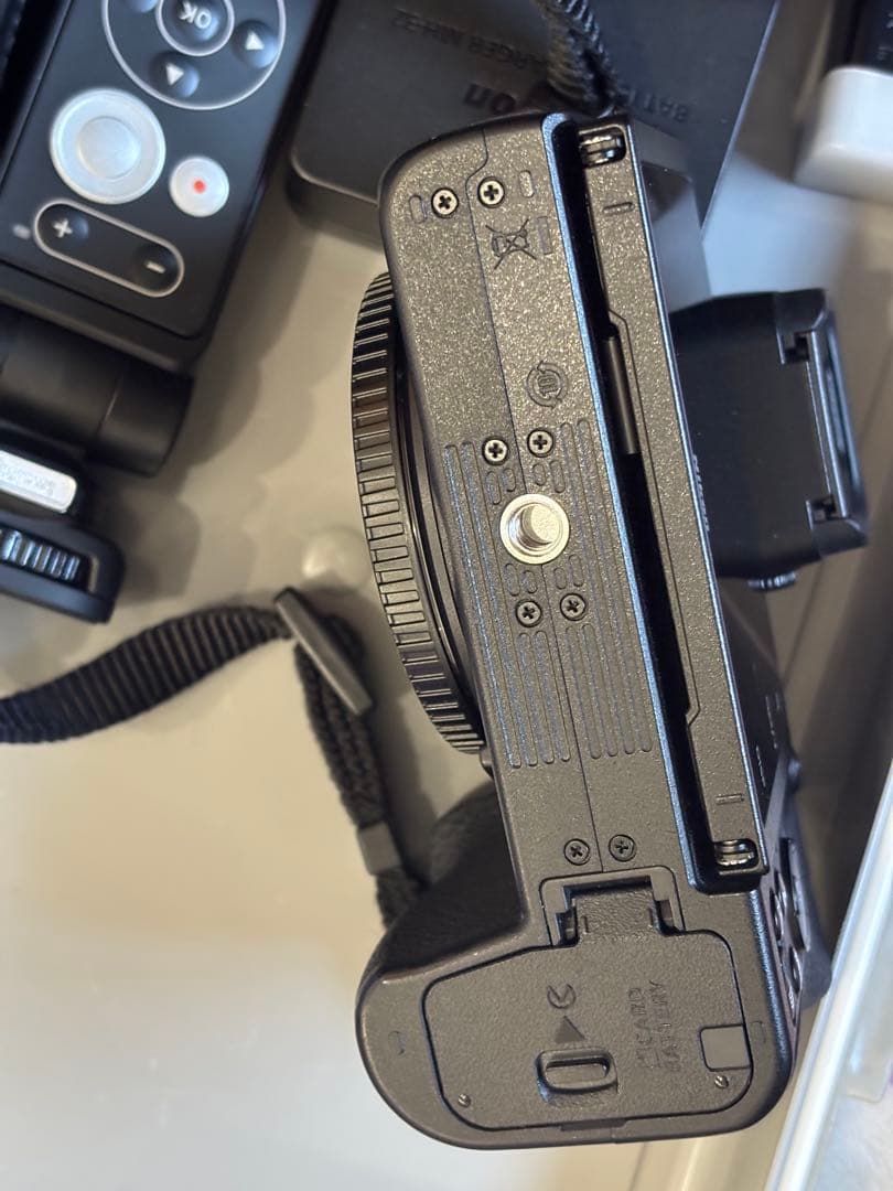 Nikon Z50 ミラーレス一眼カメラ 本体と付属品