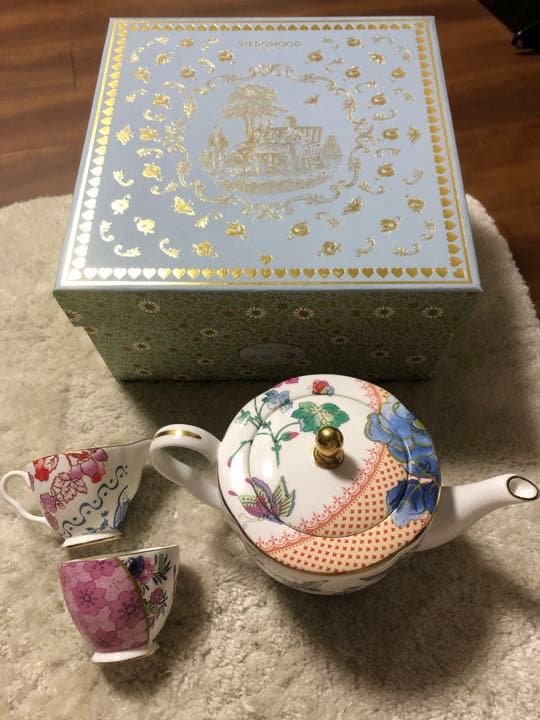 ウェッジウッド　ティーポット　シュガーポット、ミルクピッチャー　セット